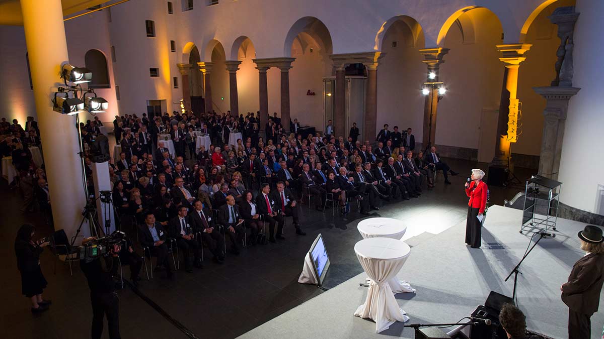 Moderatorin Beate Kowollik Kontakt